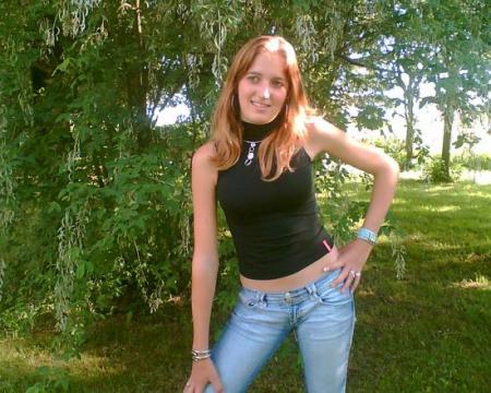 elle est tres mignone